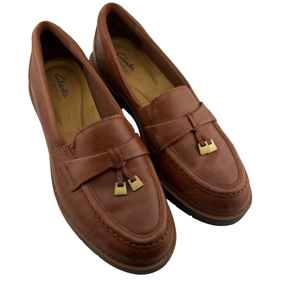 Clarks Westlynn Bella Loafers Women Sz 8 Tan Leather Tassel Lug Sole Penny Shoes